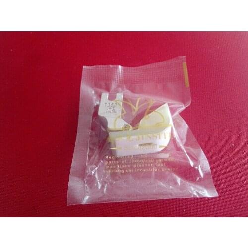 Sewing down jacket cotton products anti-crease anti-fold anti-roll plastic presser foot