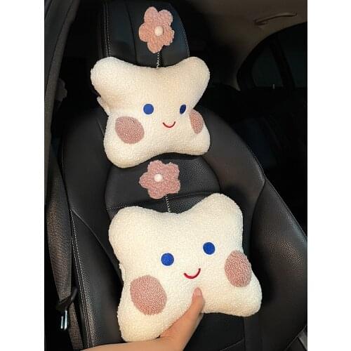 New Plush High Quality Cartoon Cute Strawberry Bear Car Lumbar Support Headrest Neckpillow Cushion Car Interior Accessories