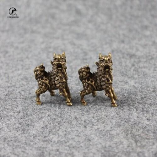 Antique Bronze Chinese Beast Qi Lin Desktop Ornaments Ancient Copper Animal Lucky Kirin Miniature Figurines Tea Pets Home Decors
