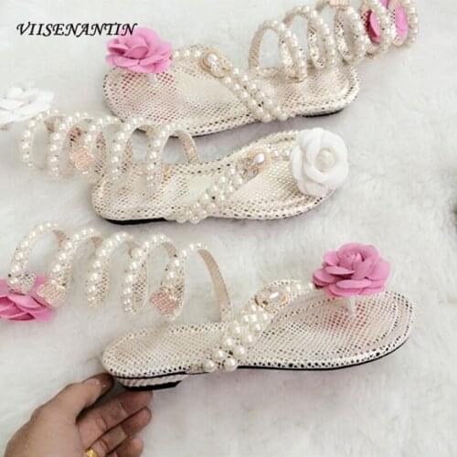 Handmade Original Sexy Snake-shaped Winding Strap Small Fragrant Camellia Pearl Beaded Rhinestone Flip Flops Fashion Sandals