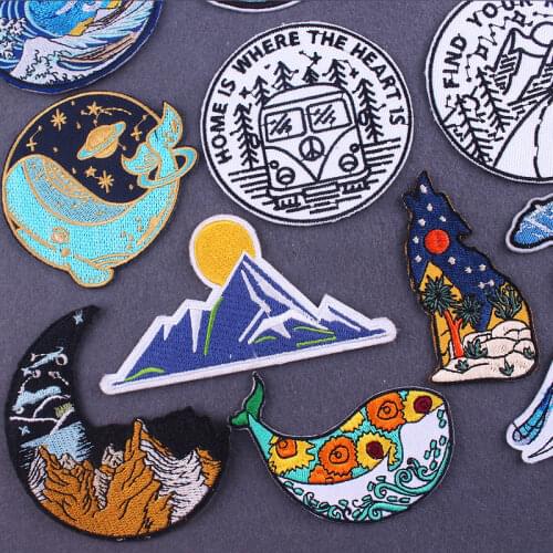 Mountain And Animal Patch DIY Outdoor Camping Adventure Badge Embroidered Patches On Clothes Travel Iron On Patches For Clothing