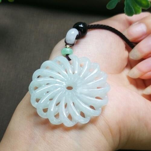 100% Genuine Burmese jadeite 7A green jade pendant hollow hand-carved Emerald Blossoming jade pendant necklace