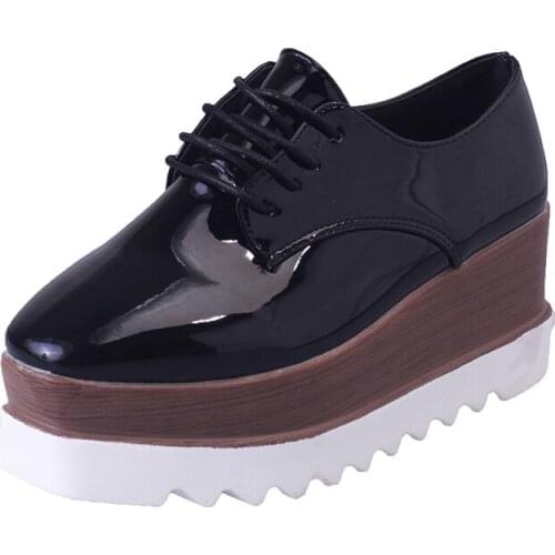 Single shoes spring womens shoes 2019 new flat British style windbreaker shoes womens thick bottom soft girl retro small shoes