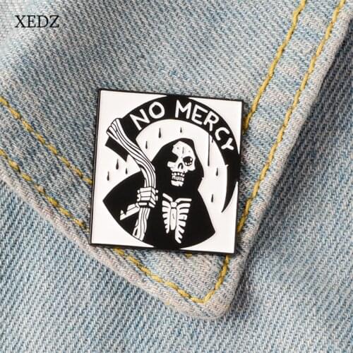 XEDZ New style black cloak and sickle ghost enamel brooch fashionable "no murder" Halloween costume pendant jewelry gift