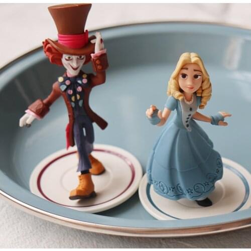 1PCS 10cm Exquisite workmanship Disney Alice crazy Hat Hand Doll Toy ornaments collection ornaments