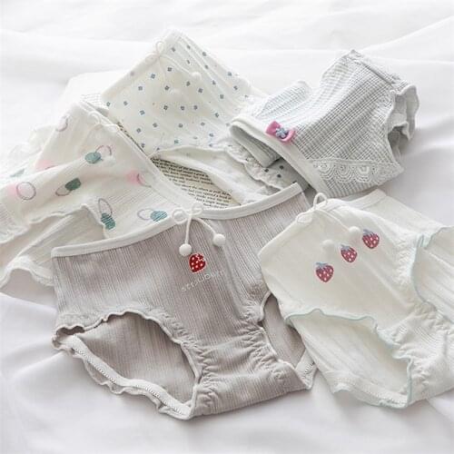 Women Panties Thread Cotton Womens Underwear Cute Bow Strawberry Breathable Antibiosis Girls Briefs lingerie NK56