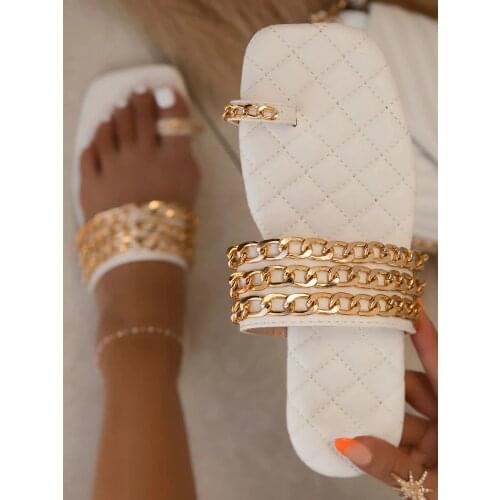 Womens 2021 Summer Slides Metal Decorative Chain Flip Flops Outdoor Flat Beach Sexy Casual Sandals Female Square Heel Slippers