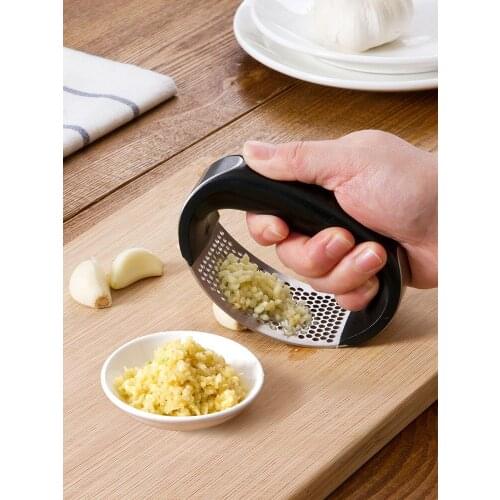 Multifunction Garlic Press Creative Garlic Grinder Garlic Crusher Household Garlic Paste Kitchen Artifact Kitchen Accessories