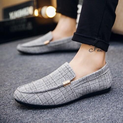 Men Casual Shoes Light Soft Comfortable Mens Loafers Fashion Male Canvas Shoes Slip on Men Sneakers Moccasin Black Driving Shoes