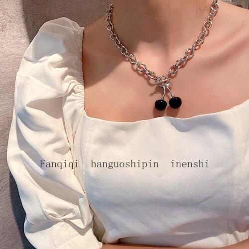 Temperament Simple Retro chain Article Cherry Clavicle Necklace Pendant Designer for Women Luxury Neck Collar Necklace Gifts