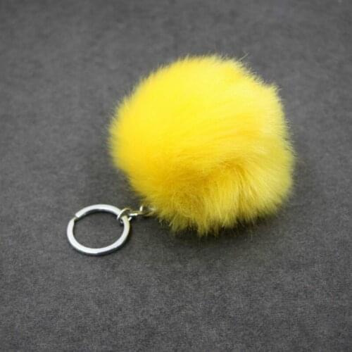1pcs Yellow Wool Ball Plush Keychain Simple Ball Pompon Pendant Pompom Artificial Animal Keychains Woman Car Bag KeyRing Toy