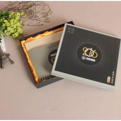 Custom luxury foldable gift box packaging lined with silk ---DH12021
