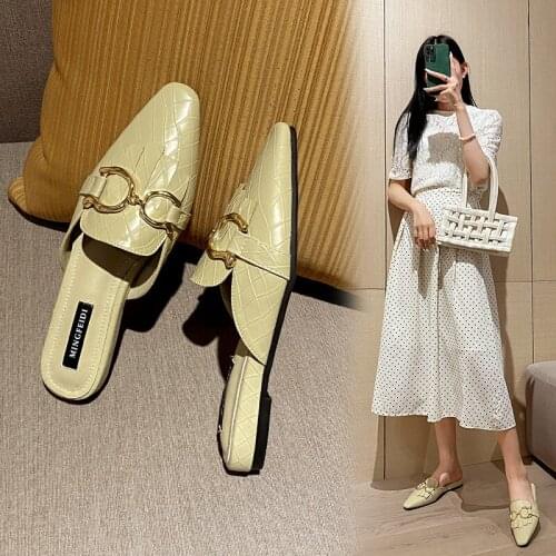 Womens Slippers Outdoor Low Square Flat Muller Female Sandals New Fashion Open Toe Slippers Fashion Women Chain Leather Shoes