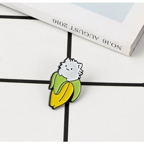 Cute Cartoon Banana Cat Brooch Soft Enamel Pins Kawaii Fruit Animal Badge Lapel Pin Brooches For Women Men Children Funny Gift