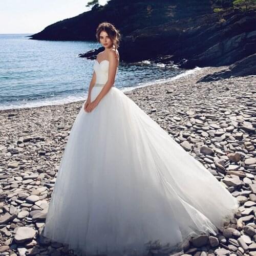 Simple Sweetheart Wedding Dresses White Tulle Custom Made Lace up Bridal Gowns Beaded Belt Vestido De Noiva