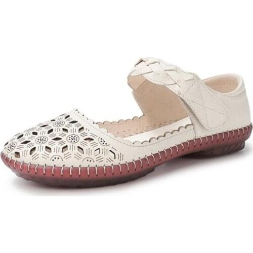 Top Cowhide Round Head Hollow Leather Sandals 2020 New Summer Fashion Casual Sandals Women Sandals Soft Comfortable Flat Sandals