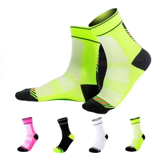 Professional Cycling Socks Men Women Anti-sweat Outdoor Sports Running Basketball Socks Bicycle Bike Racing Socks Men Women M L