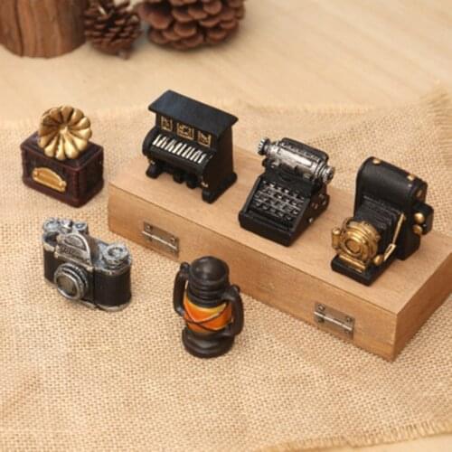 ZOCDOU 1 Piece Resin Mini Ornaments Retro Furniture Decorations Small Statue Little Figurine Crafts Figure Ornament Miniatures