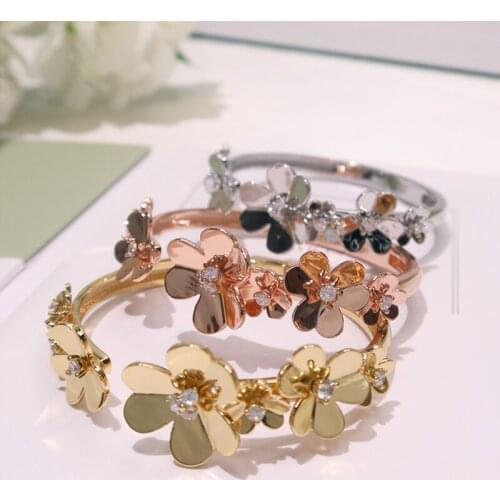 New popular brand womens jewelry gold clover flower bracelet bright wedding anniversary jewelry banquet opening bracelet,gift