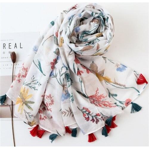 New Fashion Women Visocse Flower Printed Scarf Ladies Tassels Long Scarves Shawls Summer Foulard Femme Soft Beach Wraps Cachecol