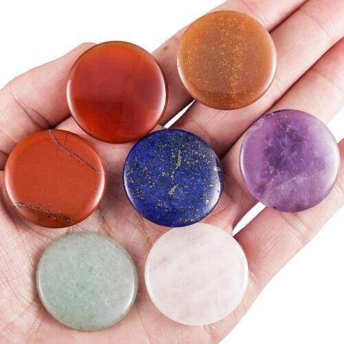 TUMBEELLUWA Set of 7 Healing Crystal 7 Chakra Stones Round Flat Polished Pocket Palm Stones Reiki Balancing