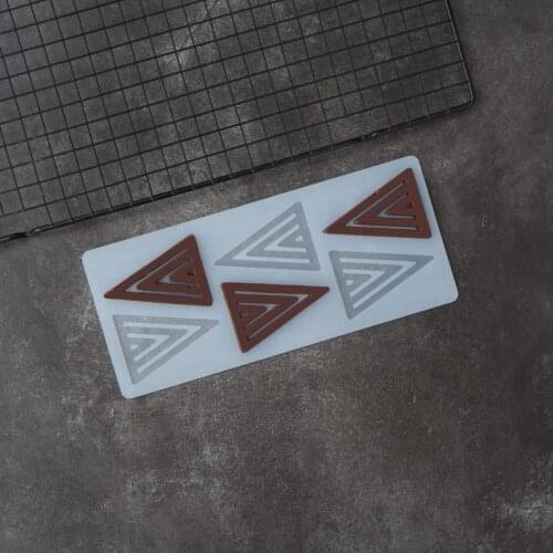 Triangle Shape Chocolate Mold Cake Decorating Transfer Sheet Cake Top Decotation DIY Garnish For Dessert Silicone Mould
