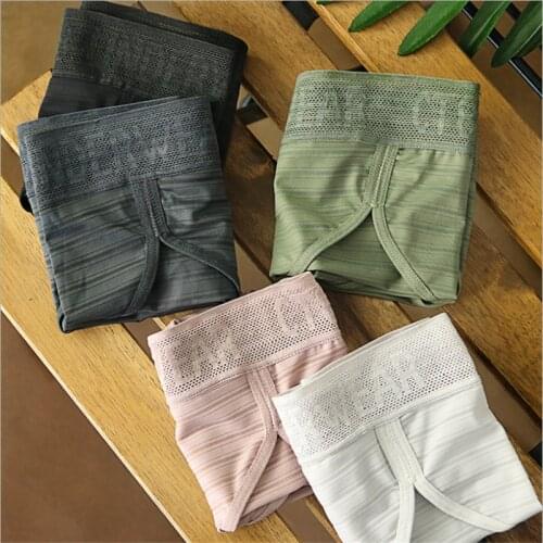 Four Seasons New Ladies Underwear Less Sexy Simple and Comfortable Breifs