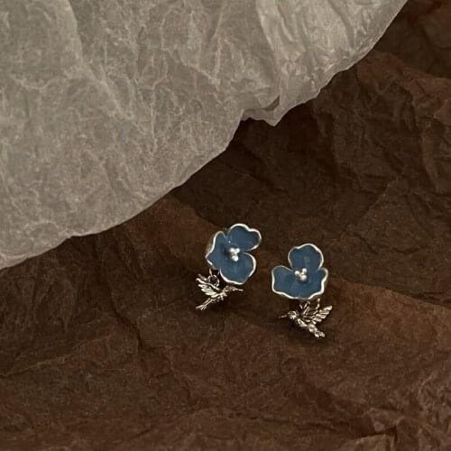 Retro French Flower Bird Stud Earrings for Women Fashion Simplicity Elegant Jewelry Female Sweet Ear Studs Trendy Delicate Gifts