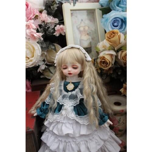 BJD doll clothes suitable for 1/3 1/4 1/6 Blythes size green vintage dress velvet court doll set accessories