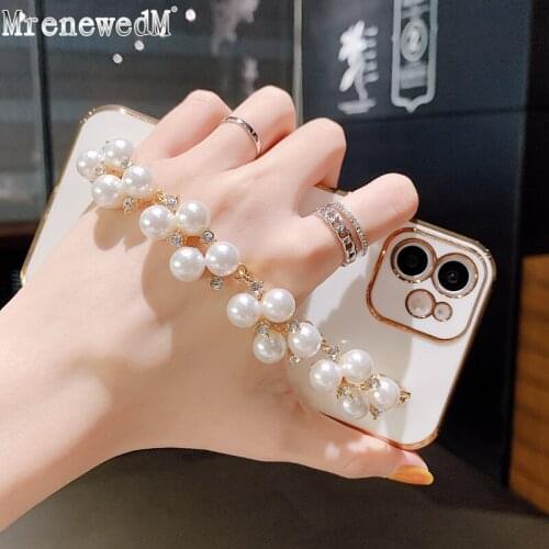 For iPhone 12 Luxury Pearl Chain Diamond Bracelets Phone Case For iPhone 11 Pro 12 Mini XR XS Max SE2 6S 7 8 Plus Plating Cover
