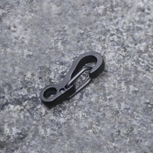 1PCS EDC Mini Spring Clasps Clip Hook Climbing Carabiners Camping Bottle Hooks Paracord Tactical Survival Gear Outdoor Tools