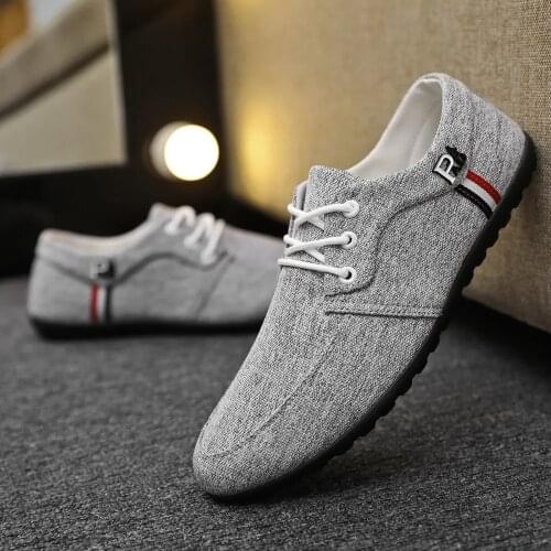 New Fashion Mens Driving Shoes Lightweight Breathable Shoes Light Casual Shoes Mens Loafers Moccasins Sneakers Peas