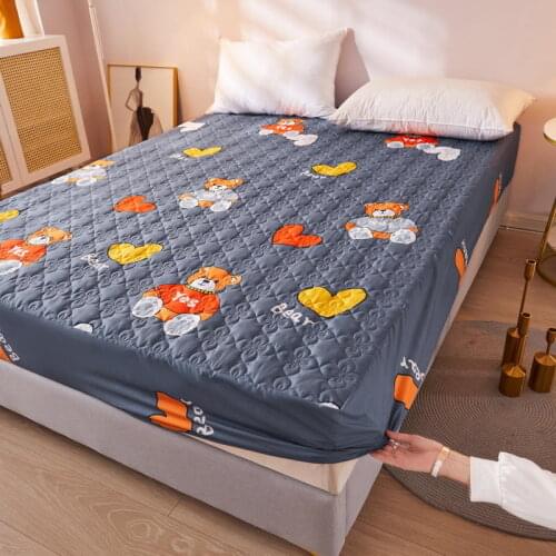 Bonenjoy Quilted Waterproof Fitted Sheet With Elastic Queen King Size Bed Sheets Cartoon Bear Pattern Bed Cover(No Pillowcase)