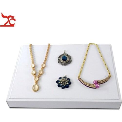 Luxury PU Jewelry Display Case White Bangle Necklace Display Pad Wooden Bracelet Watch Holder Ring Display Flat Tray 35*25*4cm