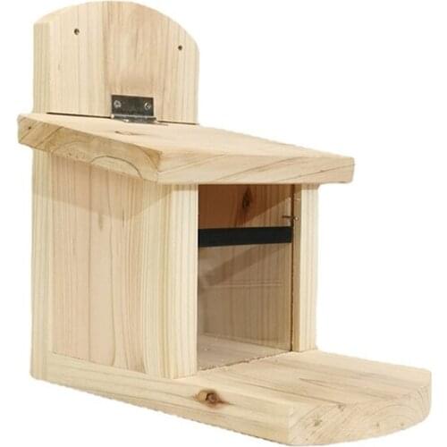 R66A Squirrel Feeder Box Wooden Squirrel Feeding Station Durable Weatherproof Squirrel Feeding House with Openable Cover