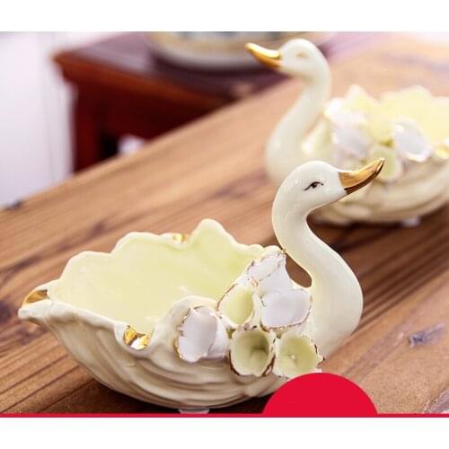 Beautiful swan ceramic ashtray Cute Animal small ashtray Creative fashion home decoration