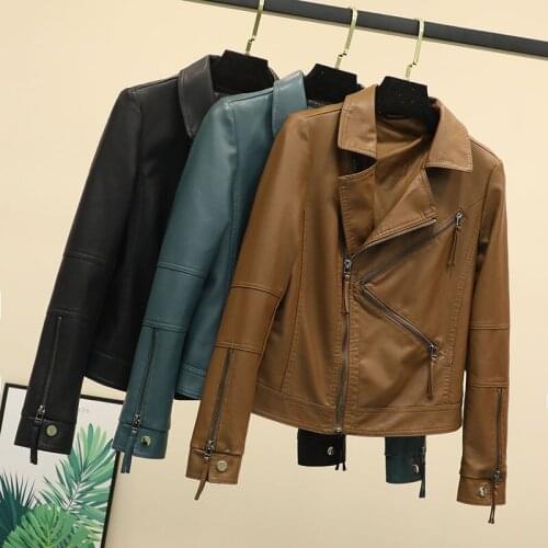 2021 New Spring Womens Pu Leather Jacket Women Zipper Belt Short Coat Female Motorcycle Black White Faux Rivet Loose Outwear