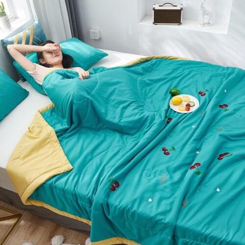 Summer Thin Quilt Real Silk Summer Cool Blanket Cozy Breathable for Home Student Dorm Room Bed Sheet Air Condition Blankets
