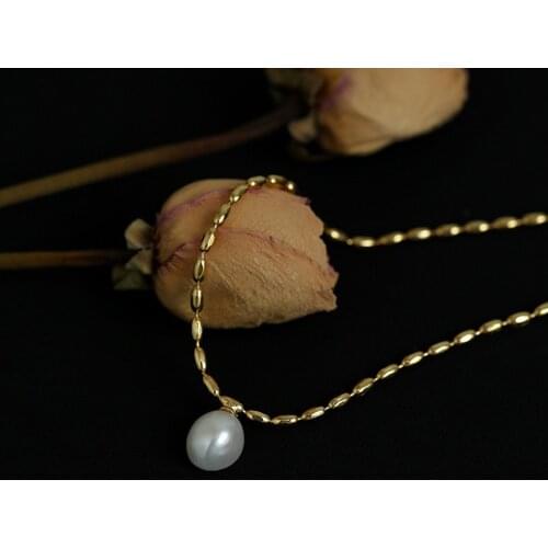 European And American Natural Pearl Necklace Female Design Sense French Retro Clavicle Chain Spring And Summer New Products