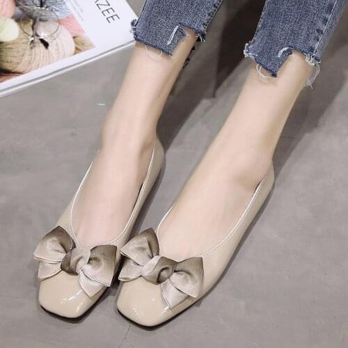2020 Spring New Fashion Luxury Women Soft Flat Butterfly Knot Ballet Flats Large Size Low Heels Designer Shoes Chaussure W33-77