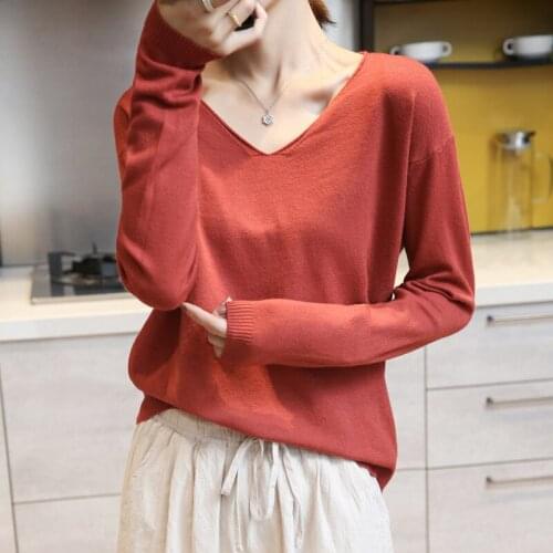 Pullover sweater women solid color casual knit sweater 2021 spring and autumn new style V-neck slim plus size top women