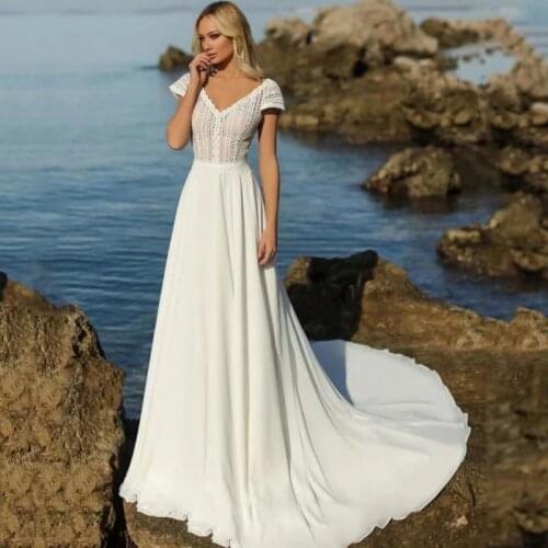 Latest Charming Beach Boho Bridal Wedding Dresses Lace Short Sleeves V Neckline Wedding Gowns for Bride Ivory Back Out On Sale