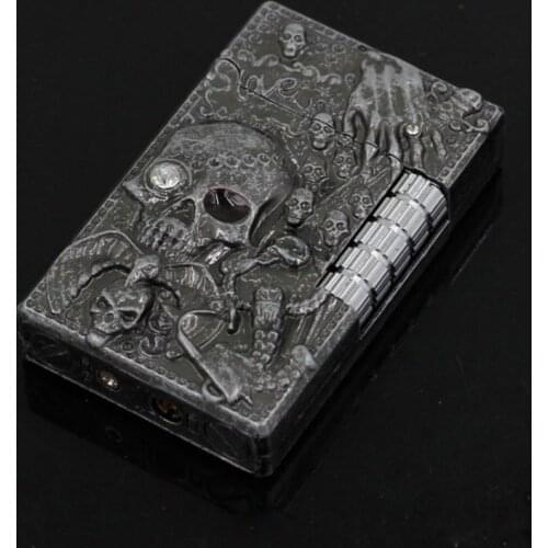 Fashion Skull Bright Sound Cigarette Lighter Creative Men Metal Inflatable Butane Gas Lighters Smoker Best Gift