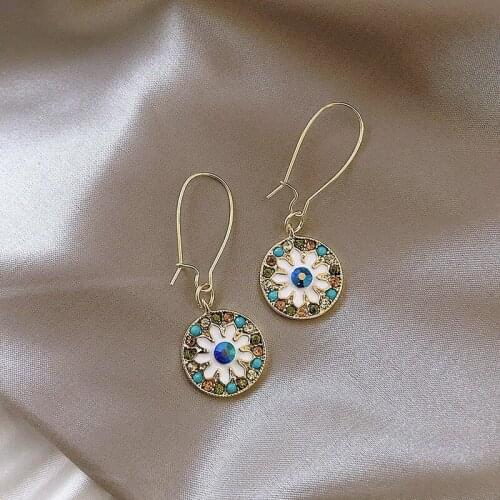 New Fashion French Romantic Disc Earrings Temperament Female Renaissance Style Earrings Baroque Style Earrings Party Gift