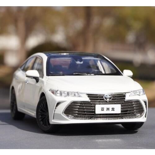 1/18 Alloy Die-casting Simulation Car Model FAW Toyota Asia Dragon Adult Collection Holiday Gift Decoration Display