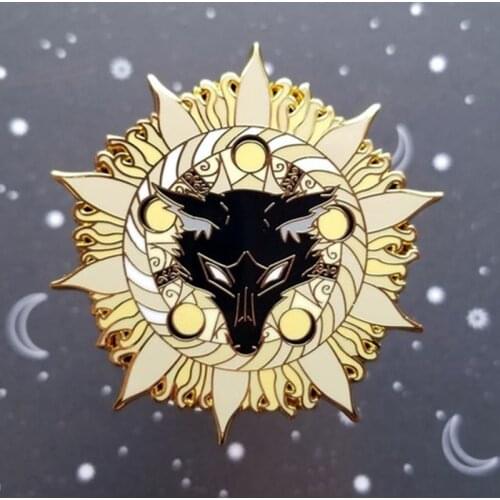 Star-Bound Wolf Glory Brooch Pins Enamel Metal Badges Lapel Pin Brooches Jackets Jeans Fashion Jewelry Accessories