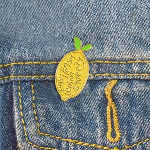 New Arrival Super Cute Bright Energetic Yellow Fish Cake Shape Easy Peasy Lemon Squeezy Enamel Brooches Pins