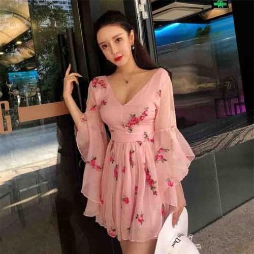 Floral Embroidery Mini Dress Women Flare Sleeve V-Neck High Waist Boho Party Dress Sweet Pink hiffon Dress Plus Size Girls B415