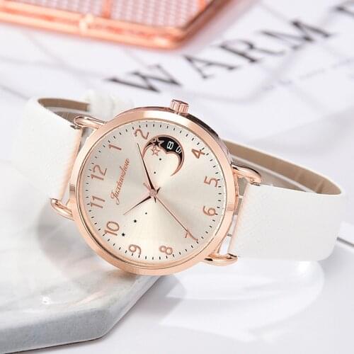 Chodosimee Ladies Watch With Leather Strap