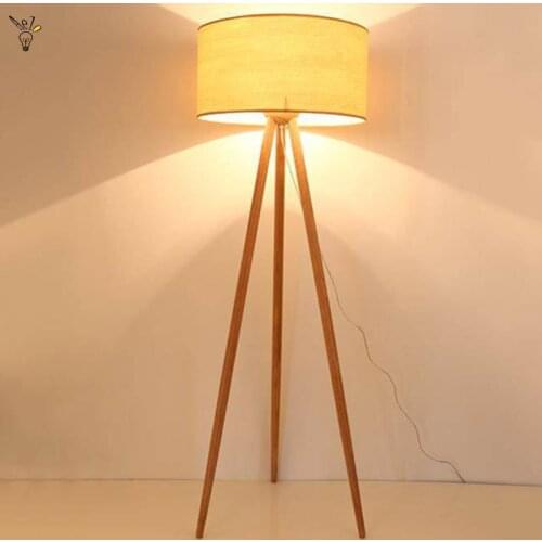 Tripod Wooden Floor Lamp Modern Oak Art Lamp Living Room Decoration Simple Free Standing Lamp for Bedroom Beside Lamp Led Lights